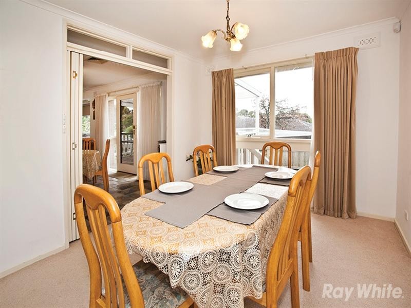 35 Shepherd Road, Glen Waverley VIC 3150