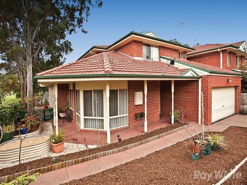 8 Larpent Street, Glen Waverley VIC 3150