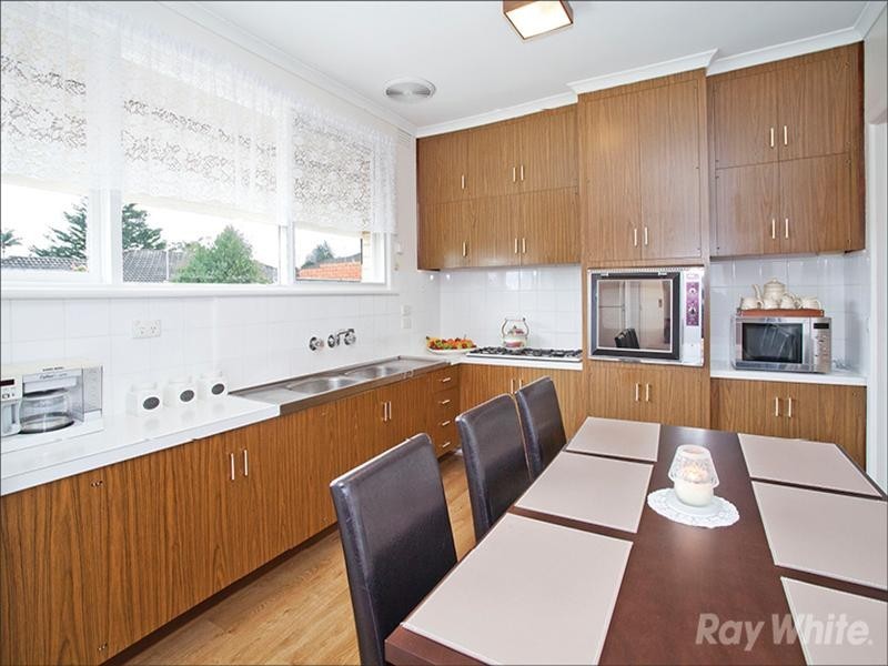 1 Goodwood Court, Glen Waverley VIC 3150