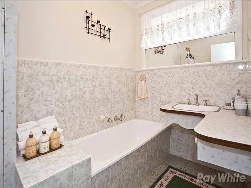 1 Goodwood Court, Glen Waverley VIC 3150