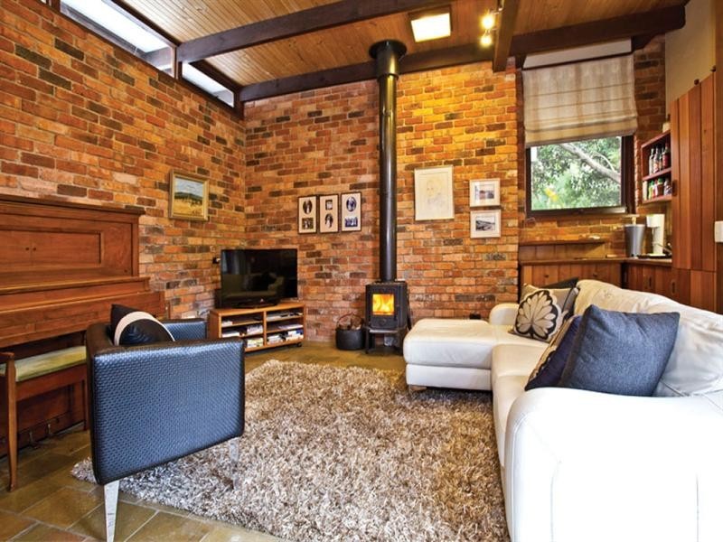 27 Greenways Road, Glen Waverley VIC 3150