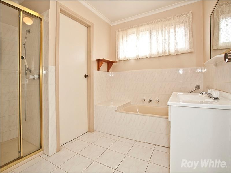 2/57 Watsons Road, Glen Waverley VIC 3150