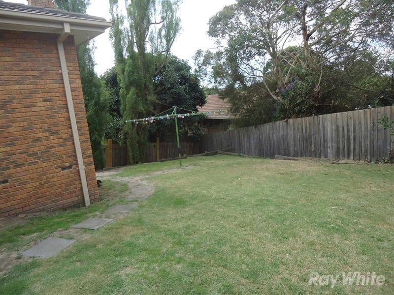 12 Glencroft Terrace, Wheelers Hill VIC 3150