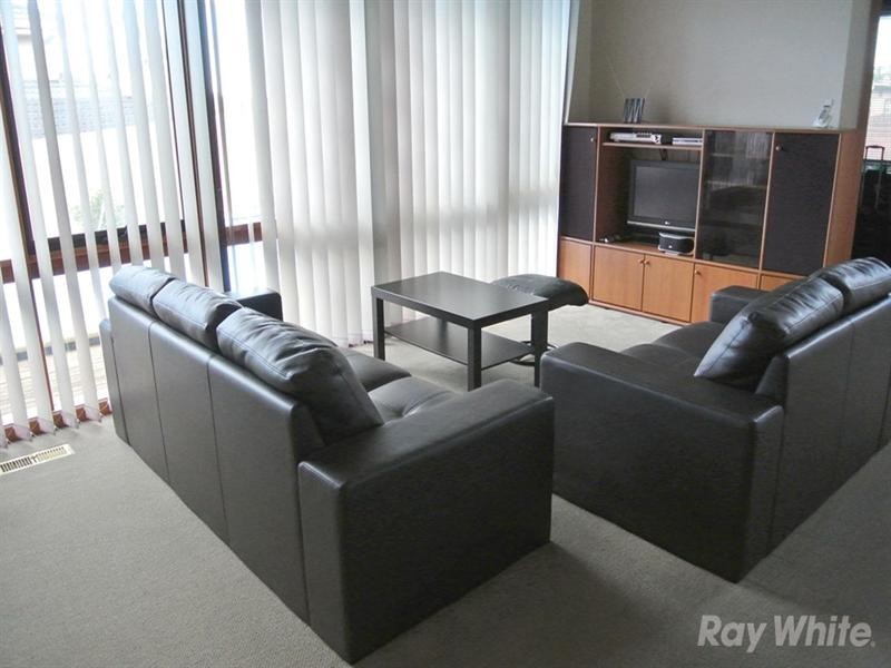 75 Holmbury Boulevard, Mulgrave VIC 3170