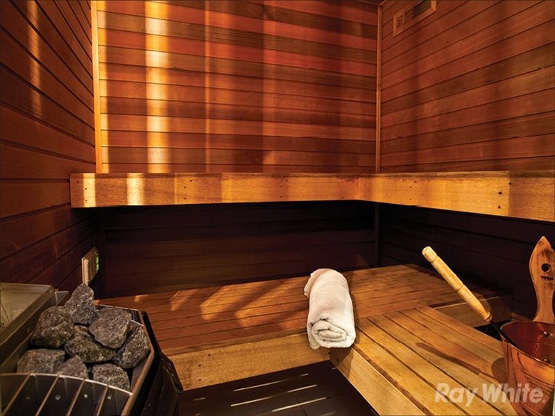 5 Wattleglade Court, Wheelers Hill VIC 3150