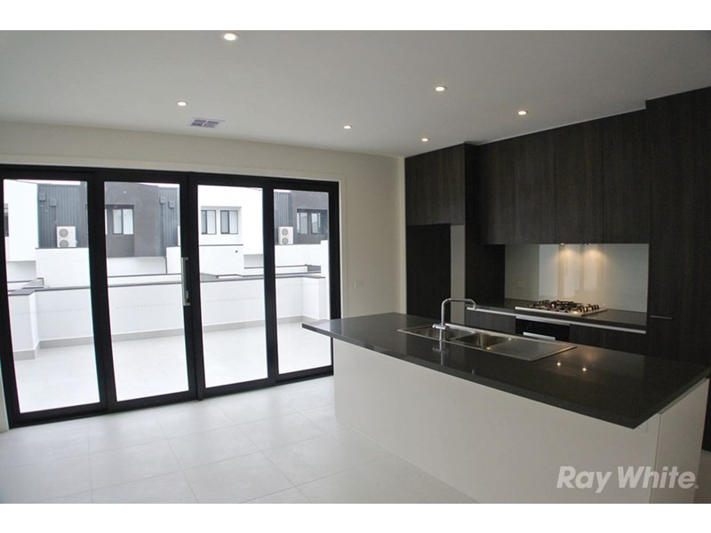31 Ellsworth Crescent, Camberwell VIC 3124