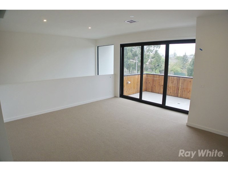 31 Ellsworth Crescent, Camberwell VIC 3124