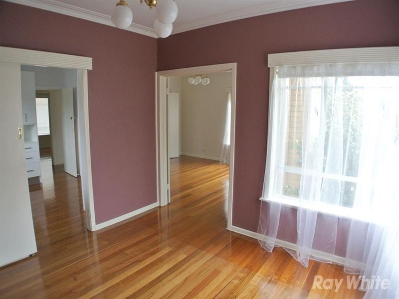 6 Currajong Street, Oakleigh East VIC 3166