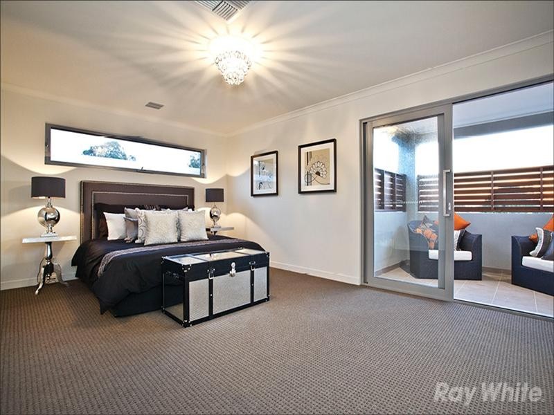 13 Ingleside Crescent, Glen Waverley VIC 3150
