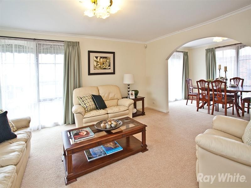 1 Armour Close, Glen Waverley VIC 3150