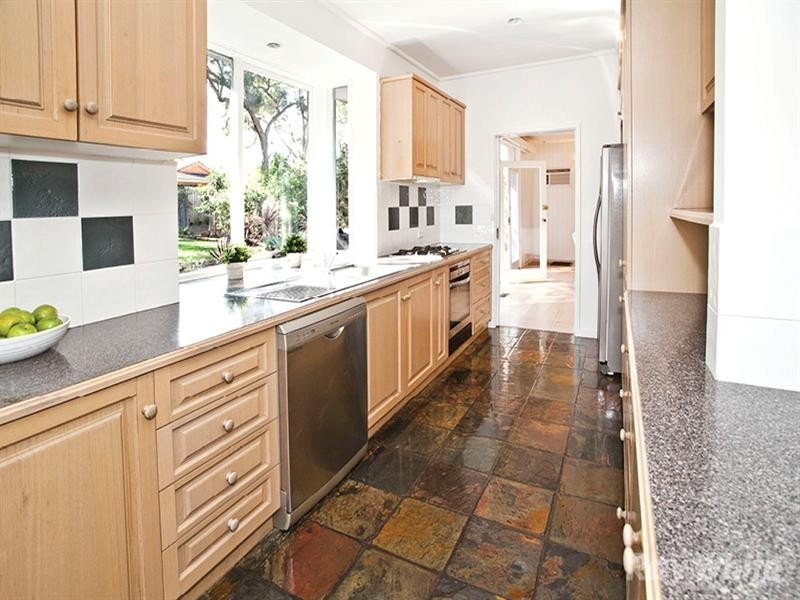 5 Seaton Court, Mount Waverley VIC 3149