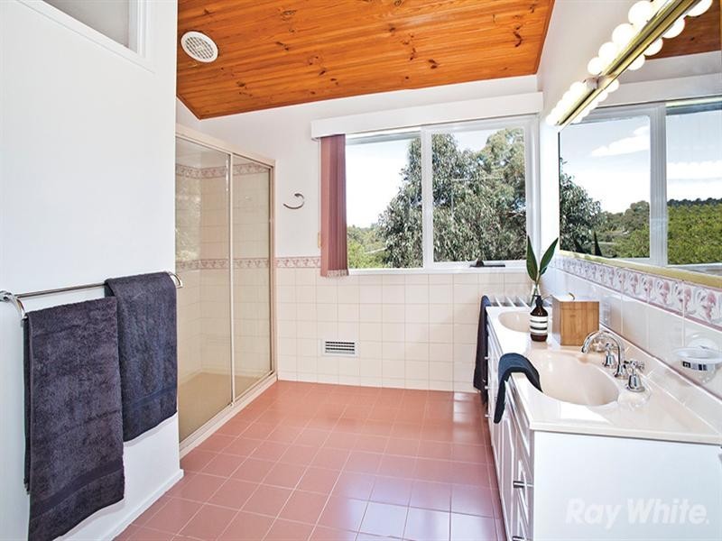 5 Seaton Court, Mount Waverley VIC 3149