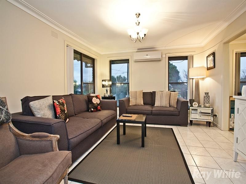 9 Ailsa Street, Dandenong North VIC 3175