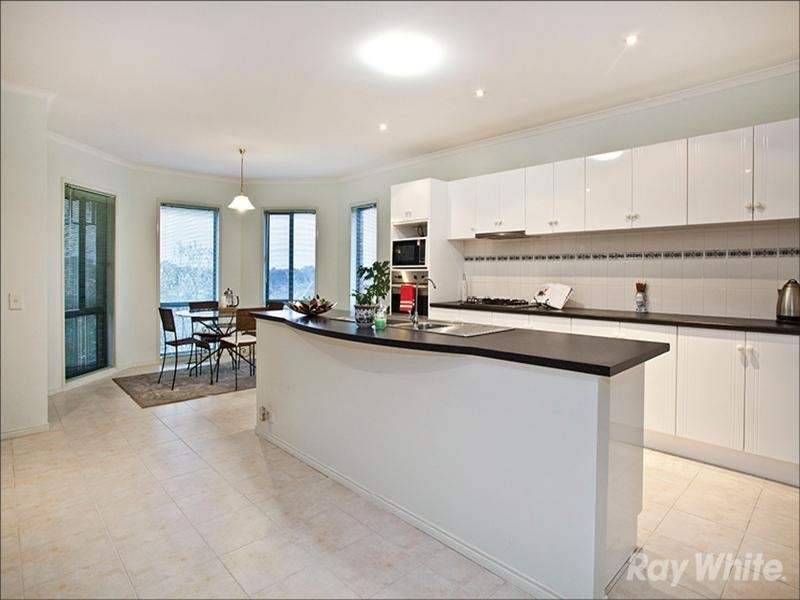 4 May Court, Glen Waverley VIC 3150