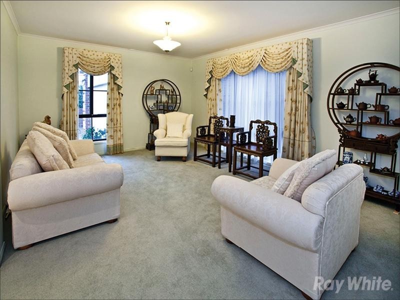 4 May Court, Glen Waverley VIC 3150