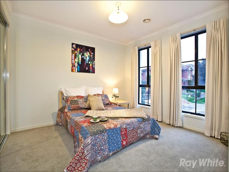 4 May Court, Glen Waverley VIC 3150
