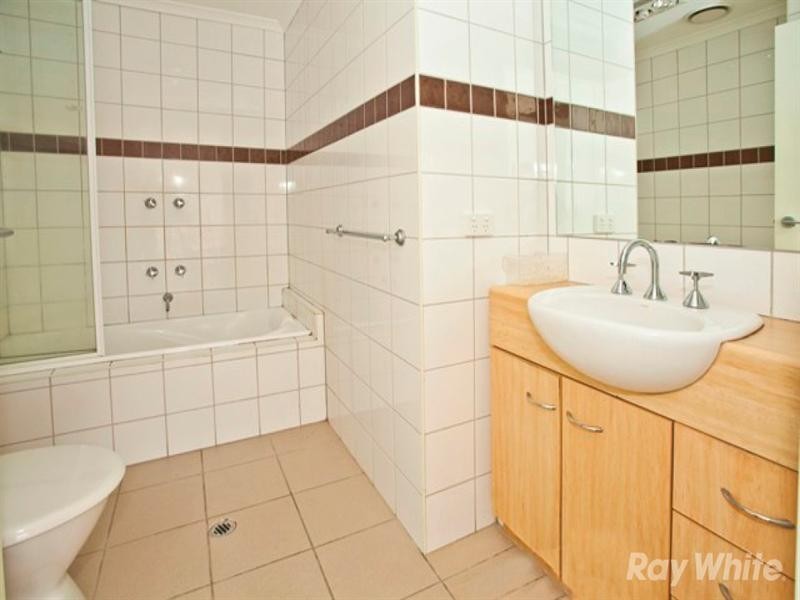 20/3 Rusden Place, Notting Hill VIC 3168