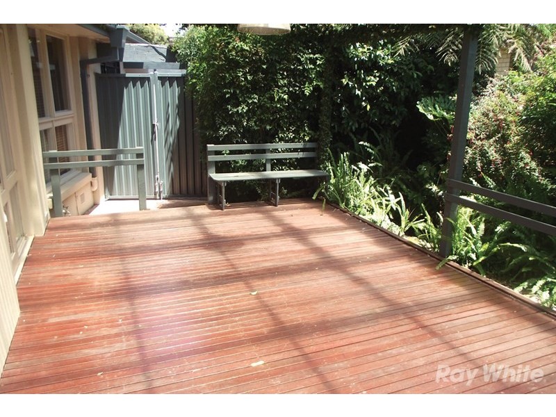 23 Garwain Parade, Glen Waverley VIC 3150