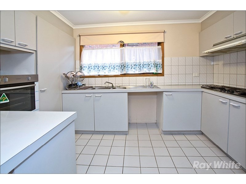 2/72 Leicester Avenue, Glen Waverley VIC 3150
