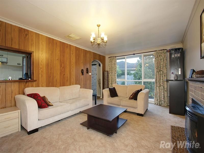 32 Botanic Drive, Glen Waverley VIC 3150