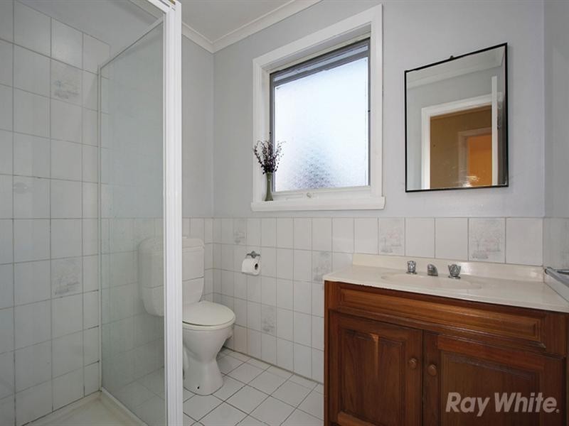 32 Botanic Drive, Glen Waverley VIC 3150