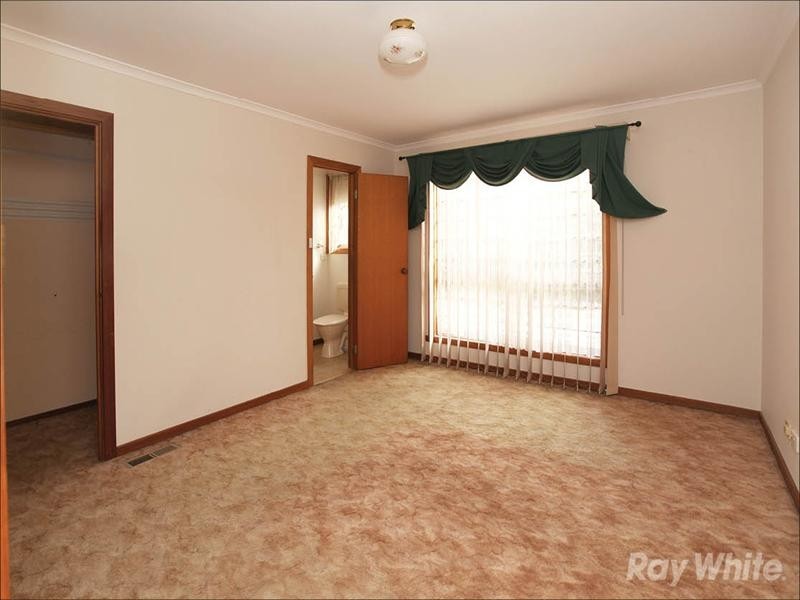 1/15 Selbourne Way, Mulgrave VIC 3170