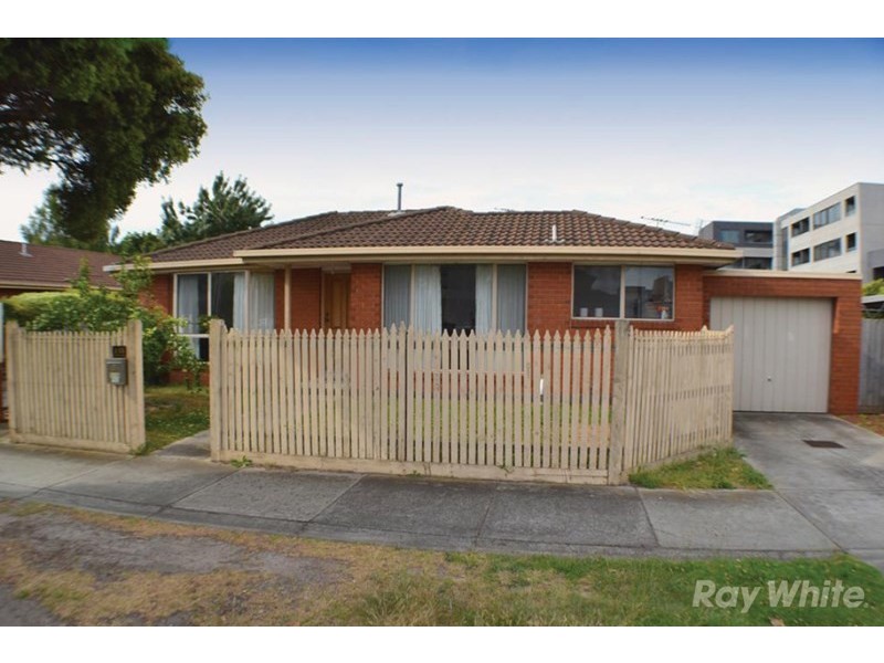 1/15 Rugby Road, Hughesdale VIC 3166