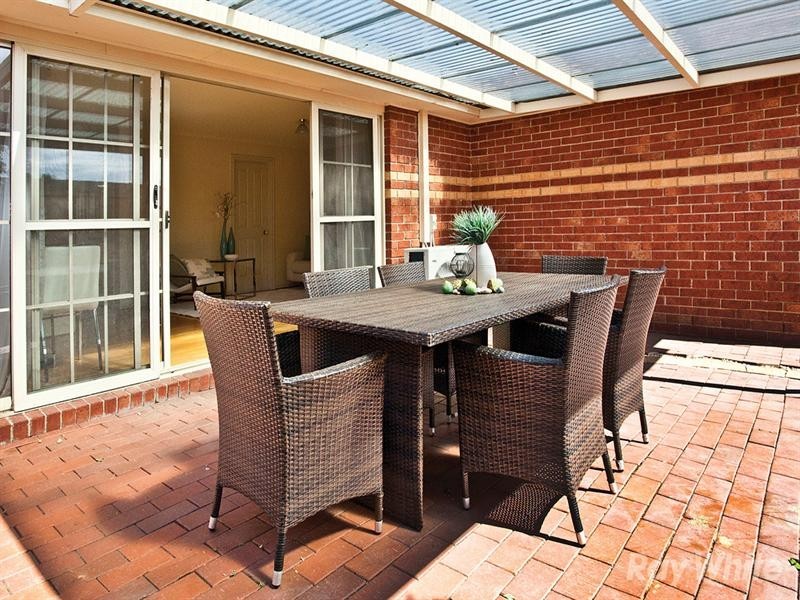 17 Woolert Street, Ashwood VIC 3147