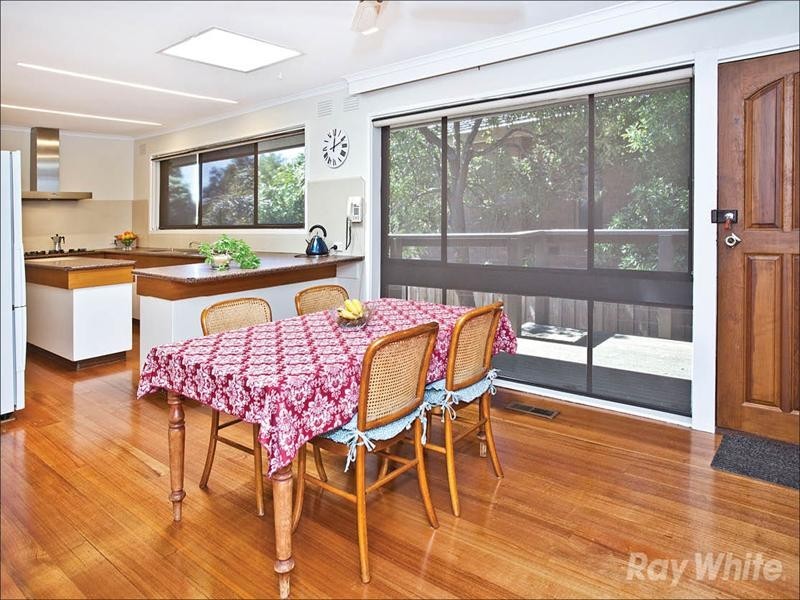 9 Heatherlea Drive, Wheelers Hill VIC 3150