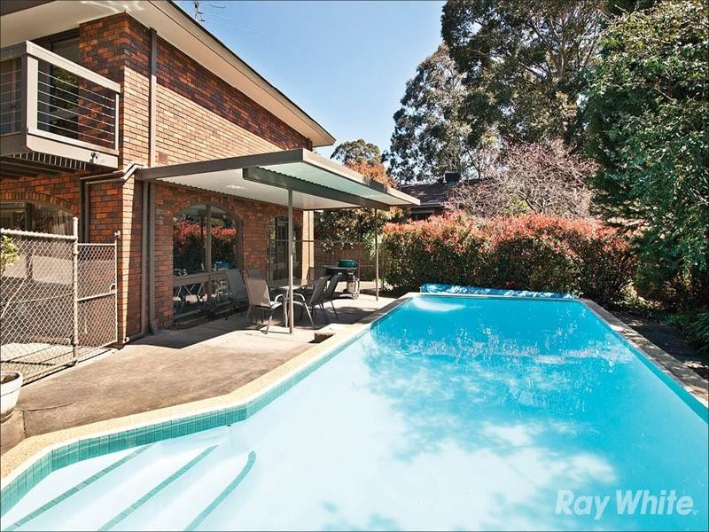 9 Heatherlea Drive, Wheelers Hill VIC 3150