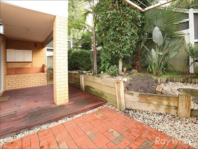 10 Tulloch Grove, Glen Waverley VIC 3150