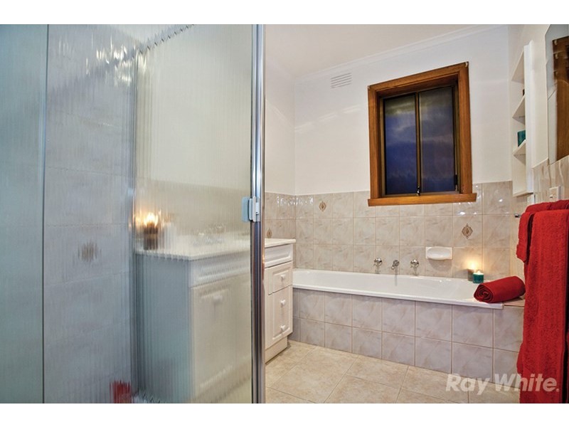 4 Padua Court, Glen Waverley VIC 3150