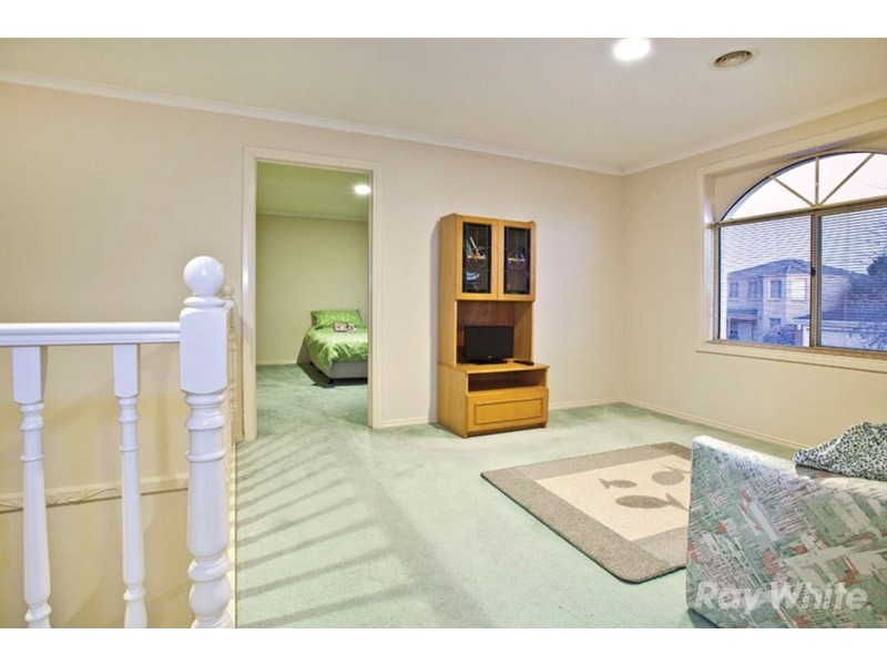 16 Earls Court, Wantirna South VIC 3152