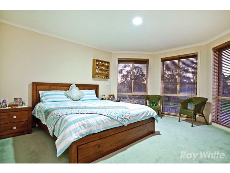 16 Earls Court, Wantirna South VIC 3152