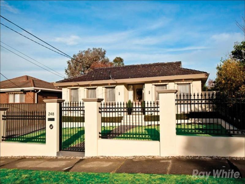 248 Hawthorn Road, Vermont South VIC 3133