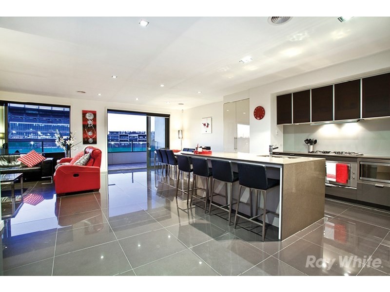 76 Waverley Park Drive, Mulgrave VIC 3170