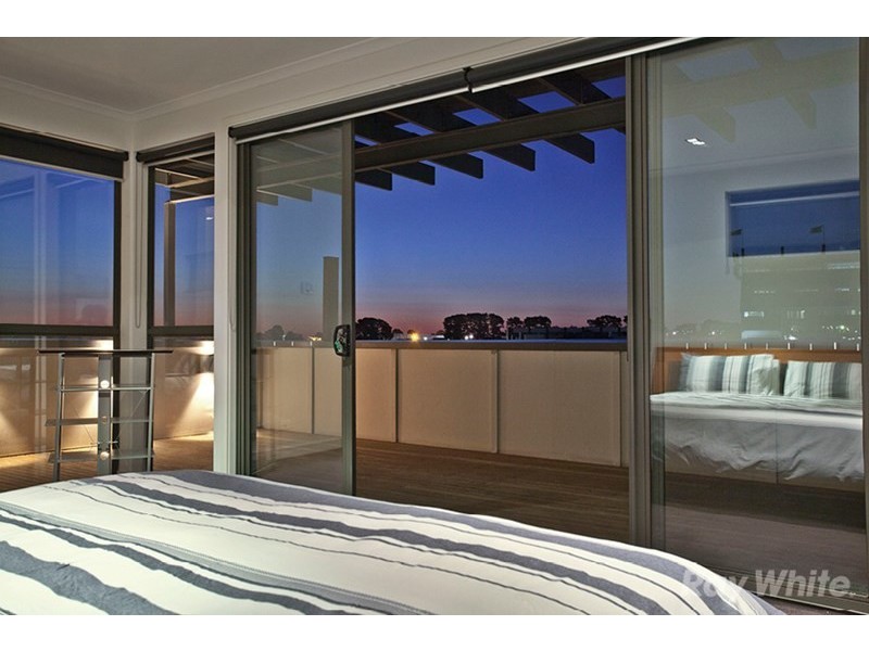 76 Waverley Park Drive, Mulgrave VIC 3170