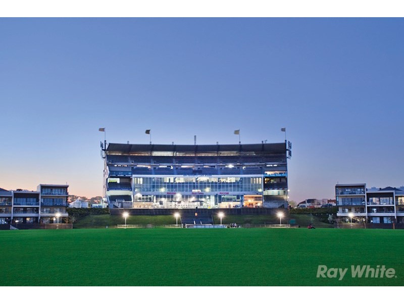 76 Waverley Park Drive, Mulgrave VIC 3170