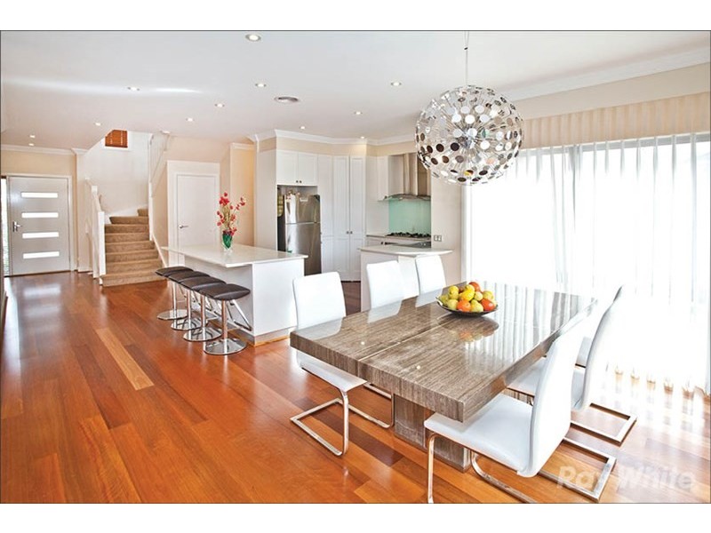 2/48 Delmore Crescent, Glen Waverley VIC 3150