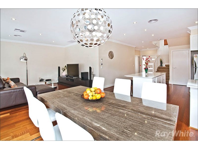 2/48 Delmore Crescent, Glen Waverley VIC 3150