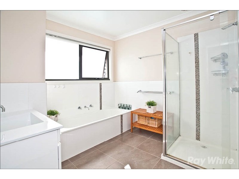 2/48 Delmore Crescent, Glen Waverley VIC 3150