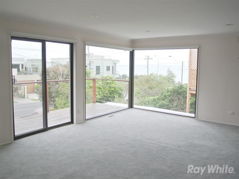 7 Charman Road, Beaumaris VIC 3193