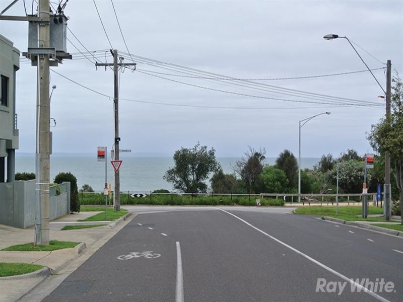 7 Charman Road, Beaumaris VIC 3193