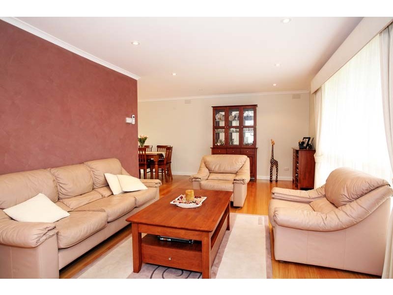 5 Christina Close, Wheelers Hill VIC 3150