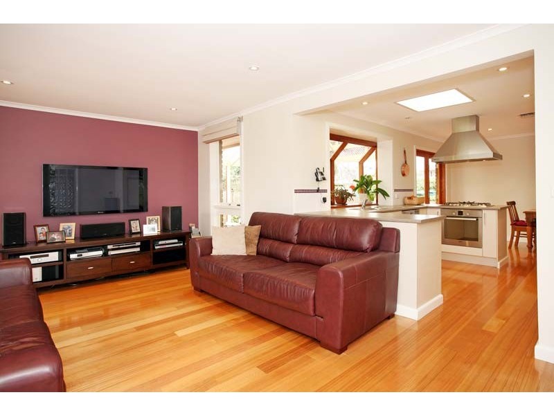 5 Christina Close, Wheelers Hill VIC 3150