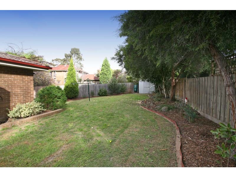 5 Christina Close, Wheelers Hill VIC 3150