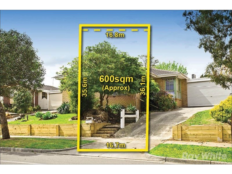 18 Oaktree Drive, Hampton Park VIC 3976