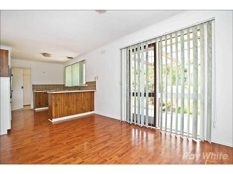 18 Oaktree Drive, Hampton Park VIC 3976