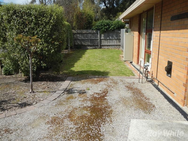 1/4 Batten Street, Glen Waverley VIC 3150