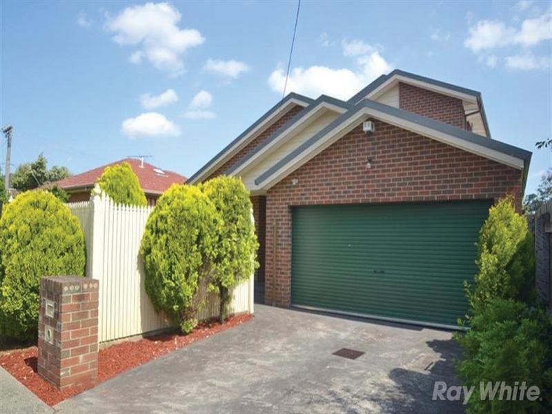 1/4 Hinkler Road, Glen Waverley VIC 3150